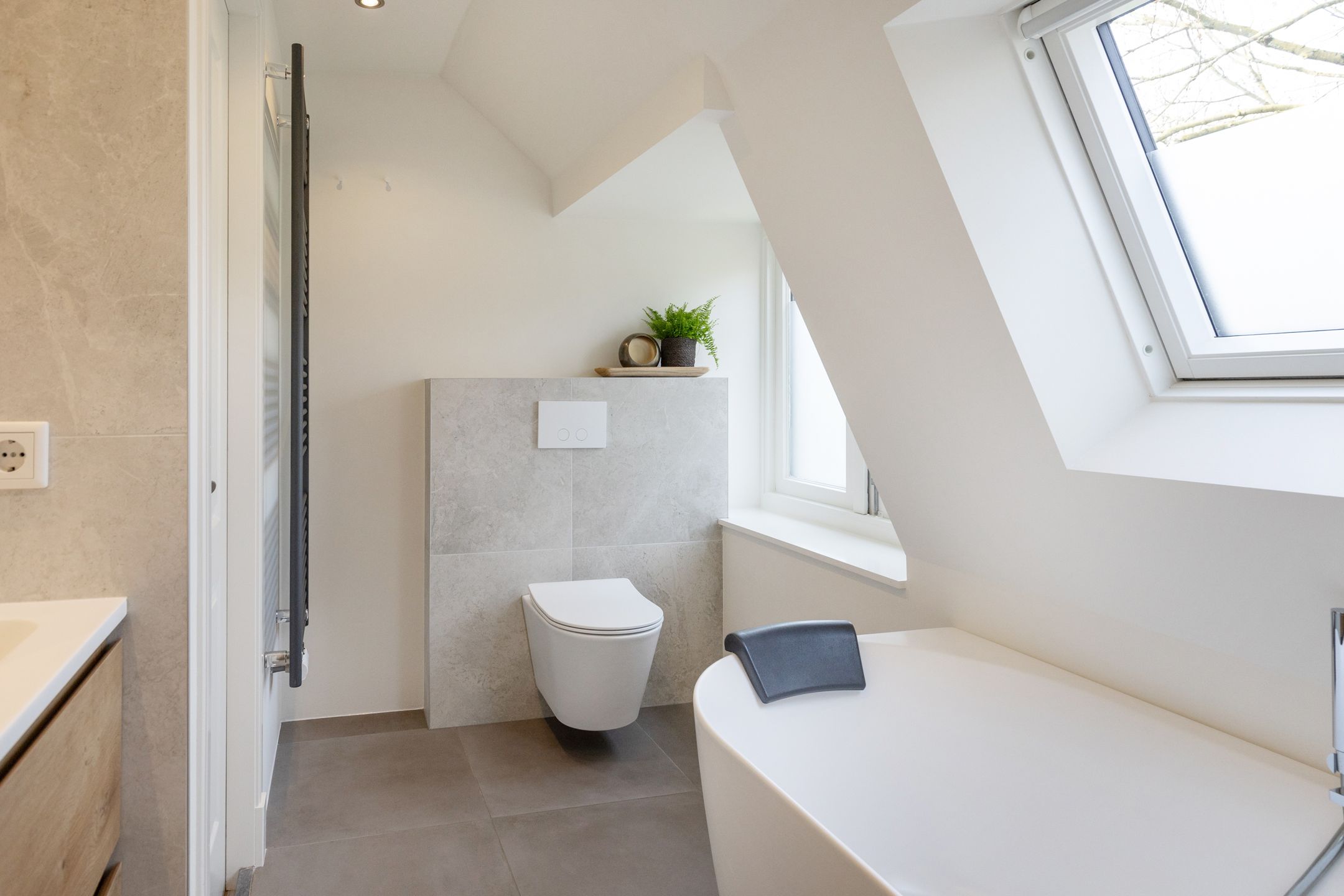 Foto 21 van Leliestraat 47