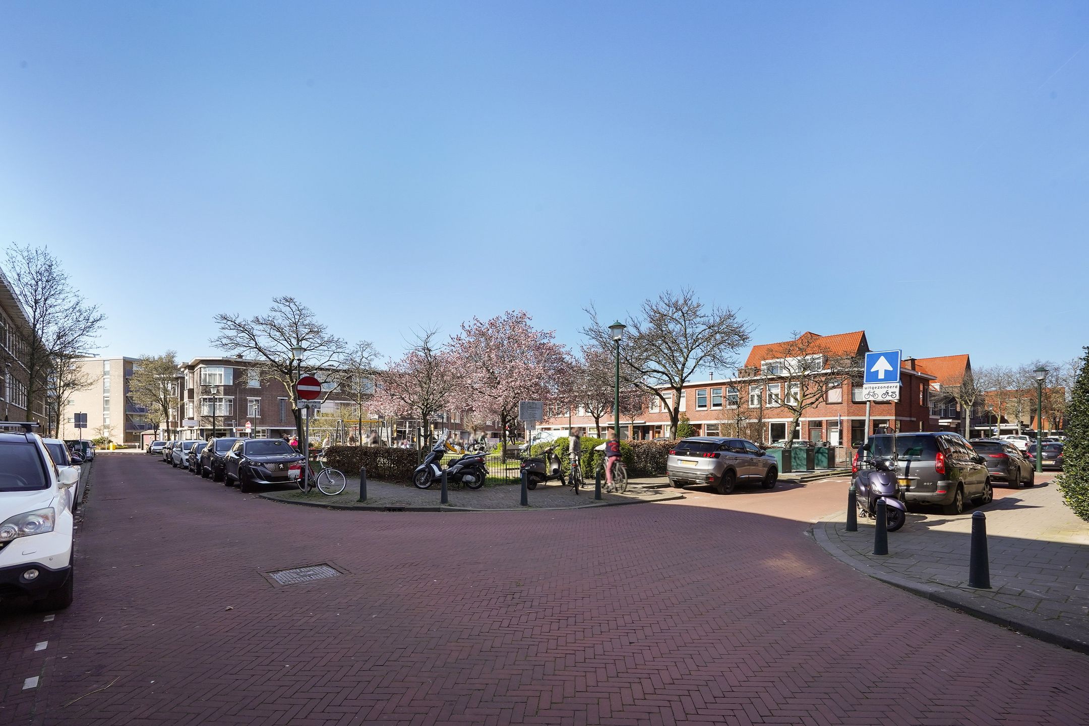 Photo 6 of Mecklenburgplein 28