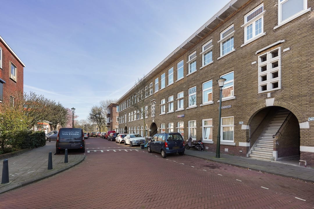 Photo 8 of Mecklenburgplein 28