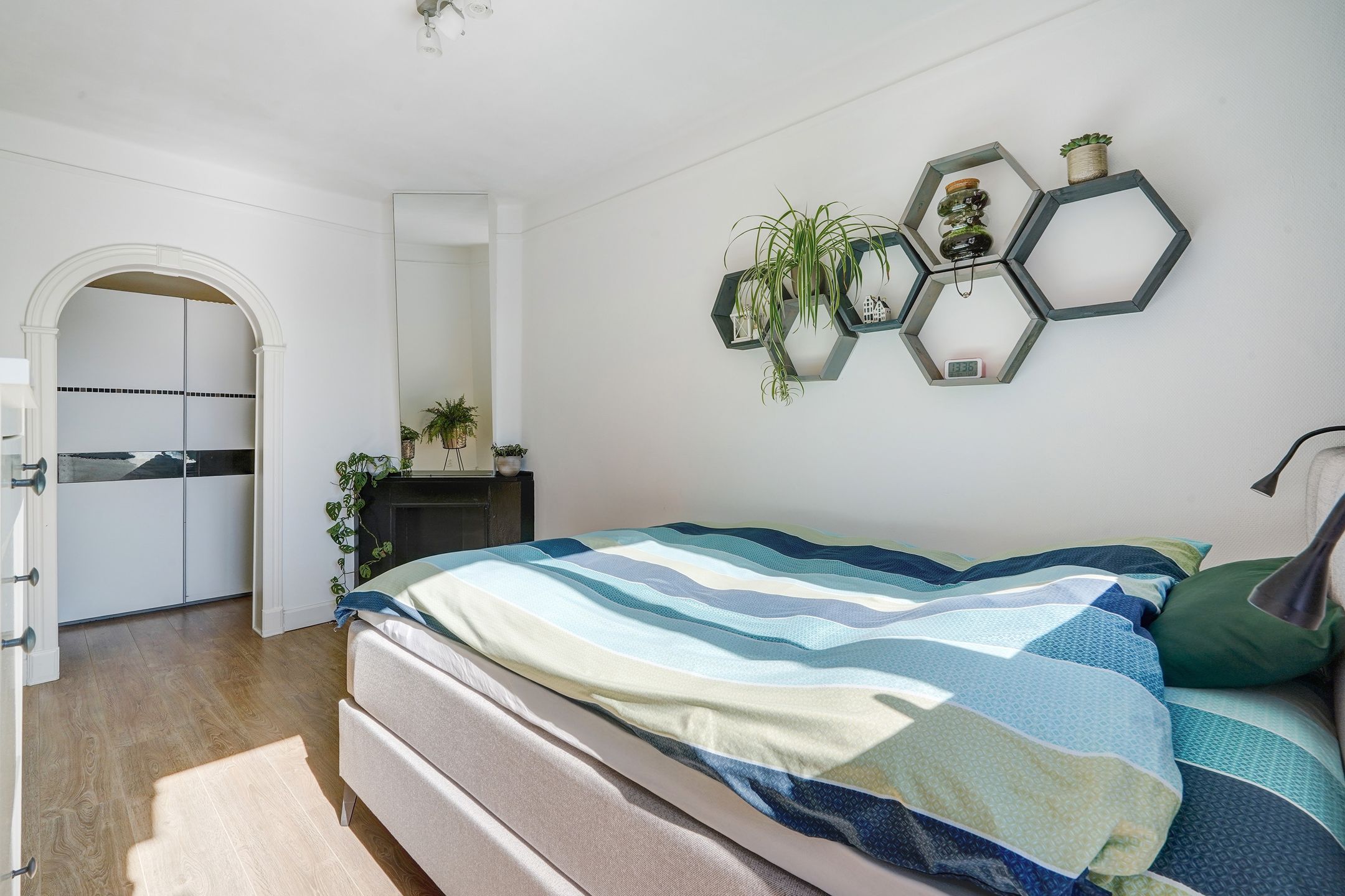 Photo 39 of Mecklenburgplein 28