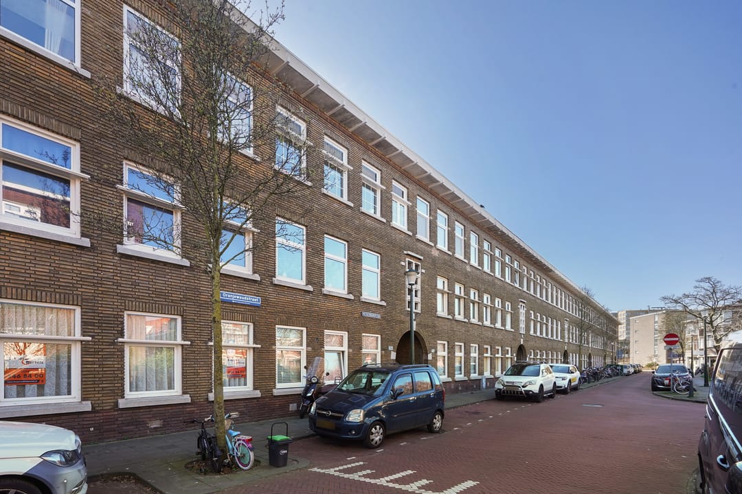 Photo 7 of Mecklenburgplein 28