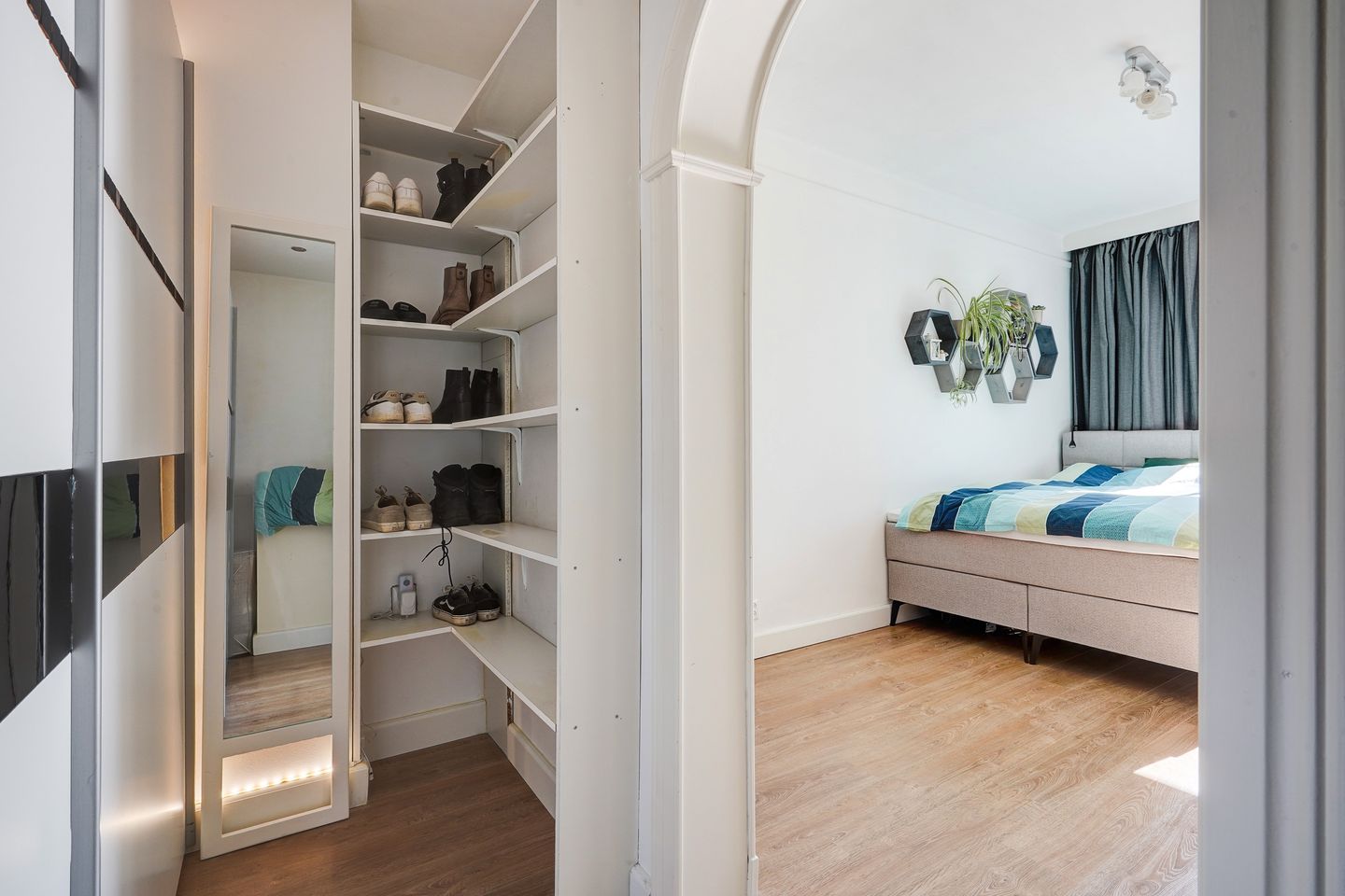 Photo 34 of Mecklenburgplein 28