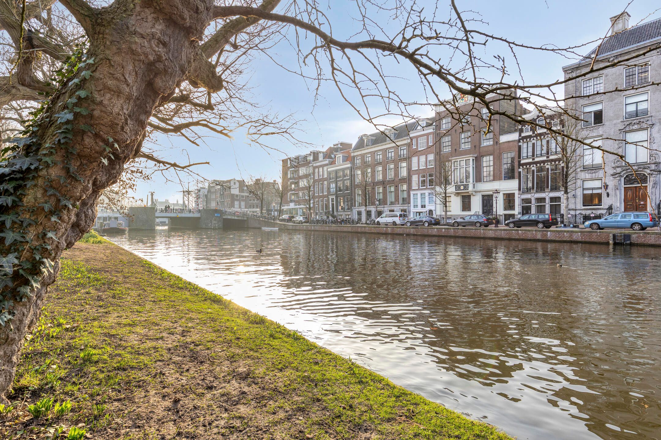 Spacious 3-Story Upper House with Private Garden in Amsterdam Center — 48