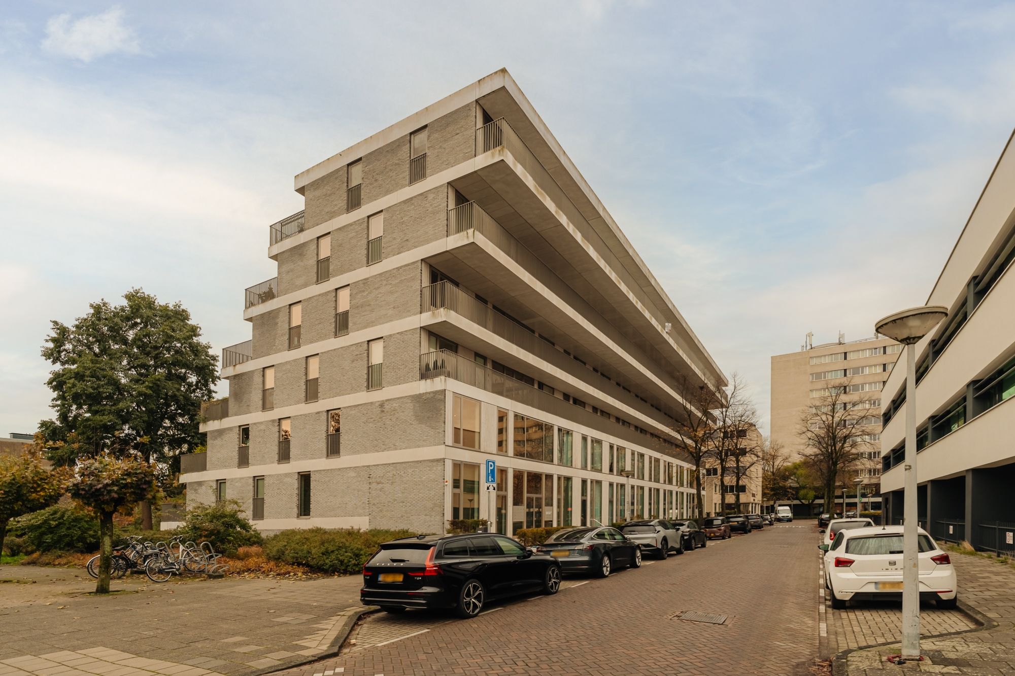 Photo 54 of De Klencke 87-A
