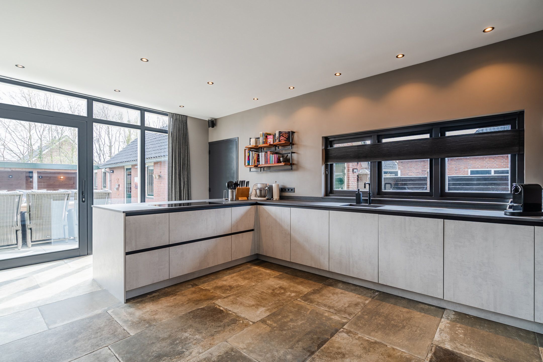 Photo 9 of Geeresteinselaan 38