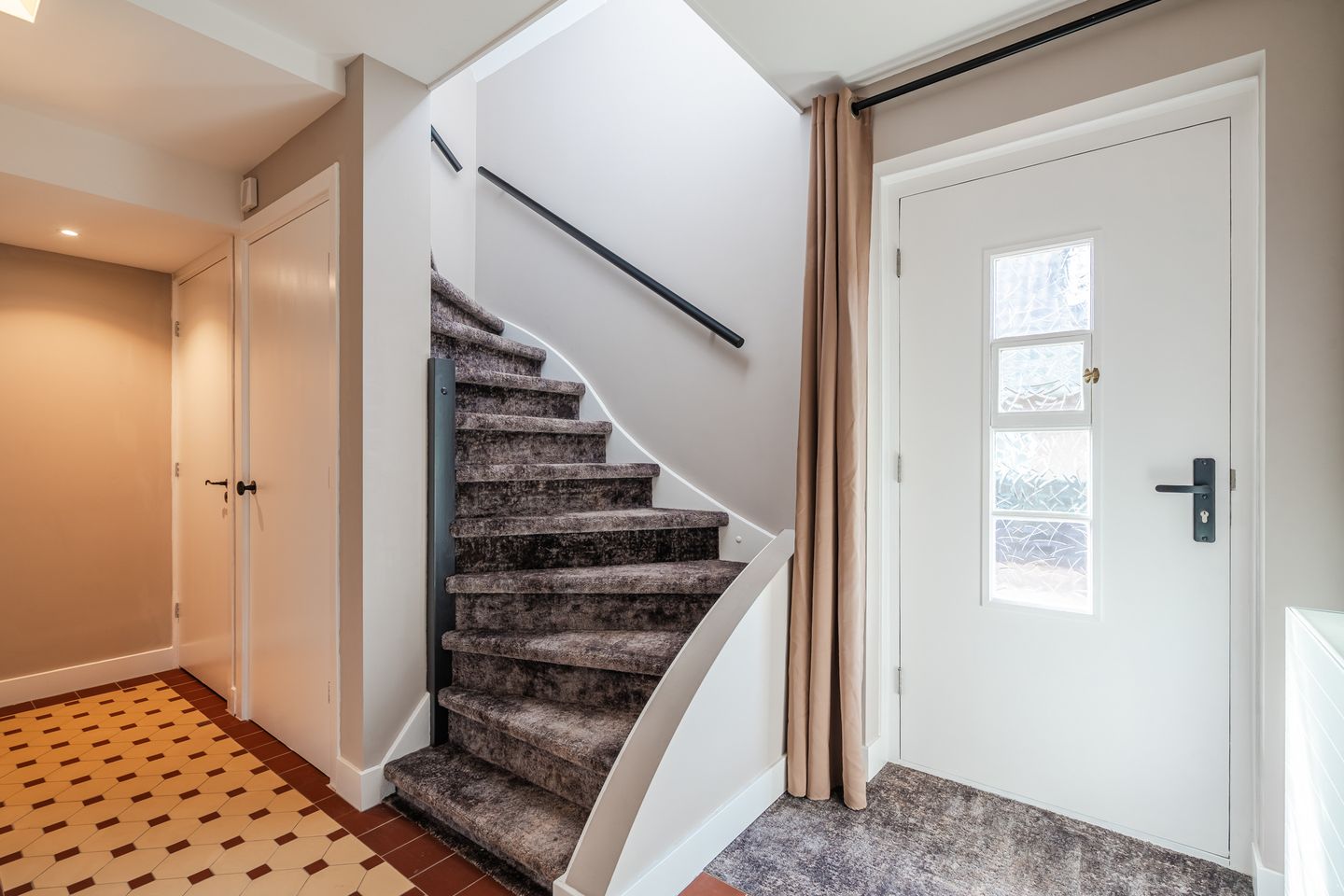 Photo 20 of Geeresteinselaan 38