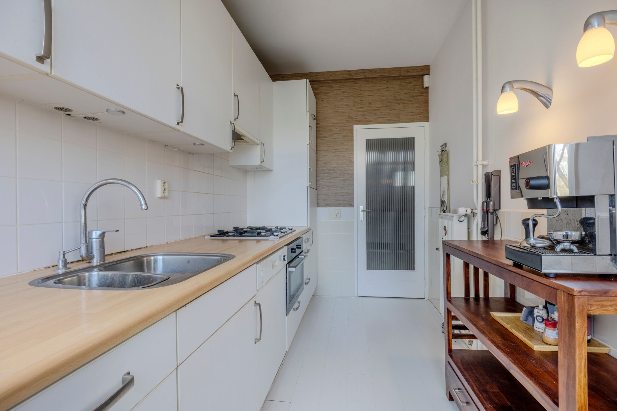 Spacious corner apartment near the Rijswijkse Bos — 36