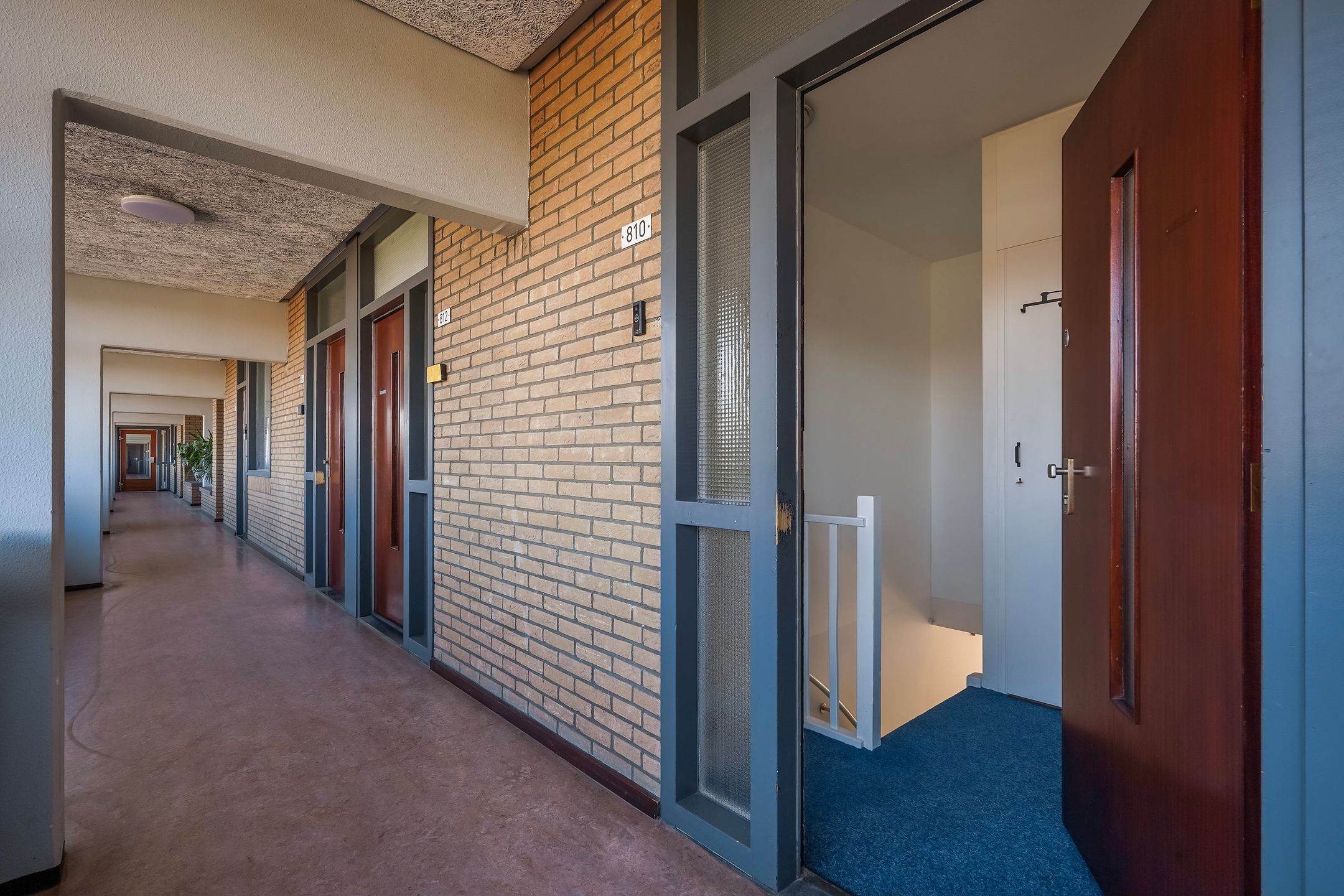 Light apartment with balcony and parking in The Hague — 12