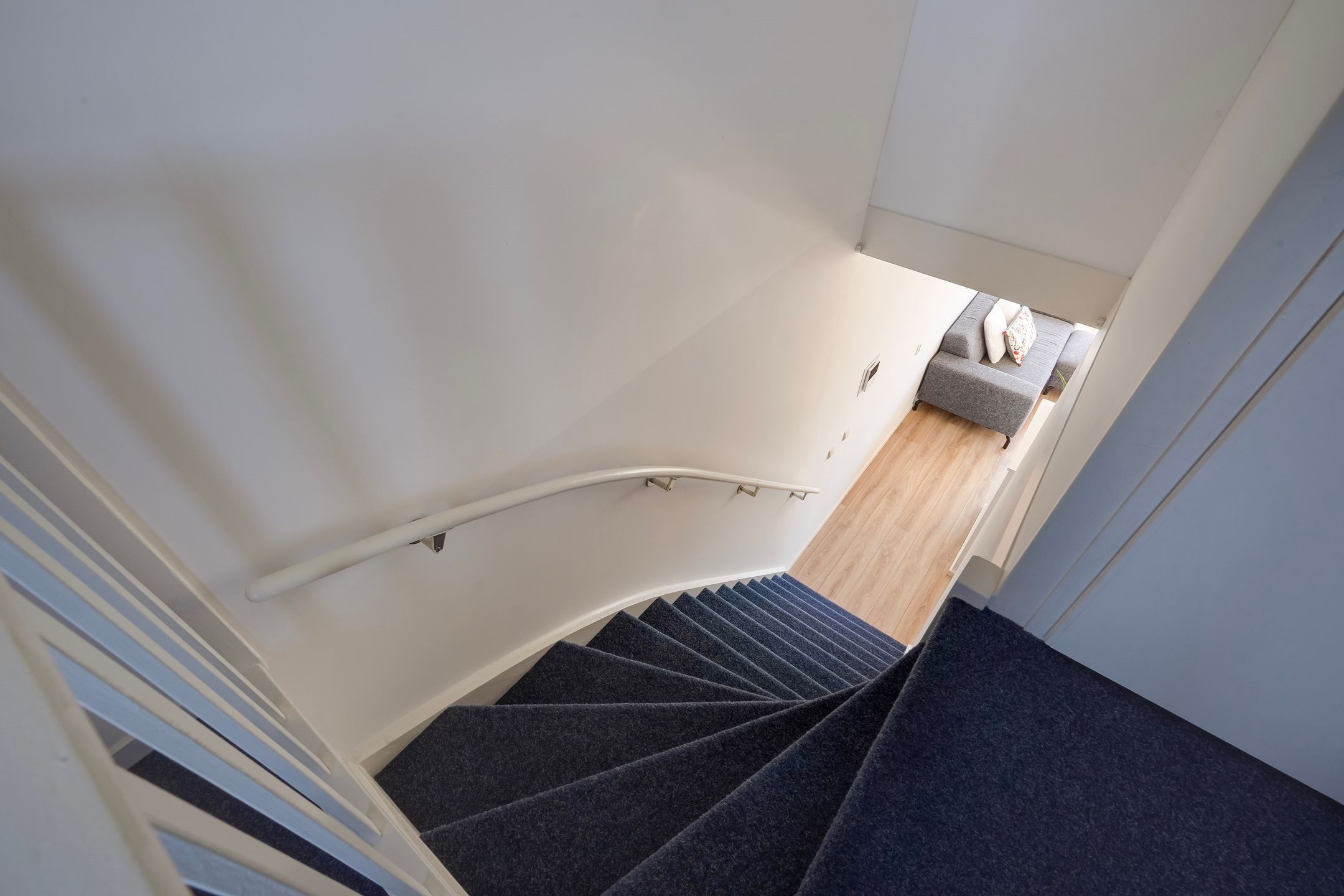 Light apartment with balcony and parking in The Hague — 15