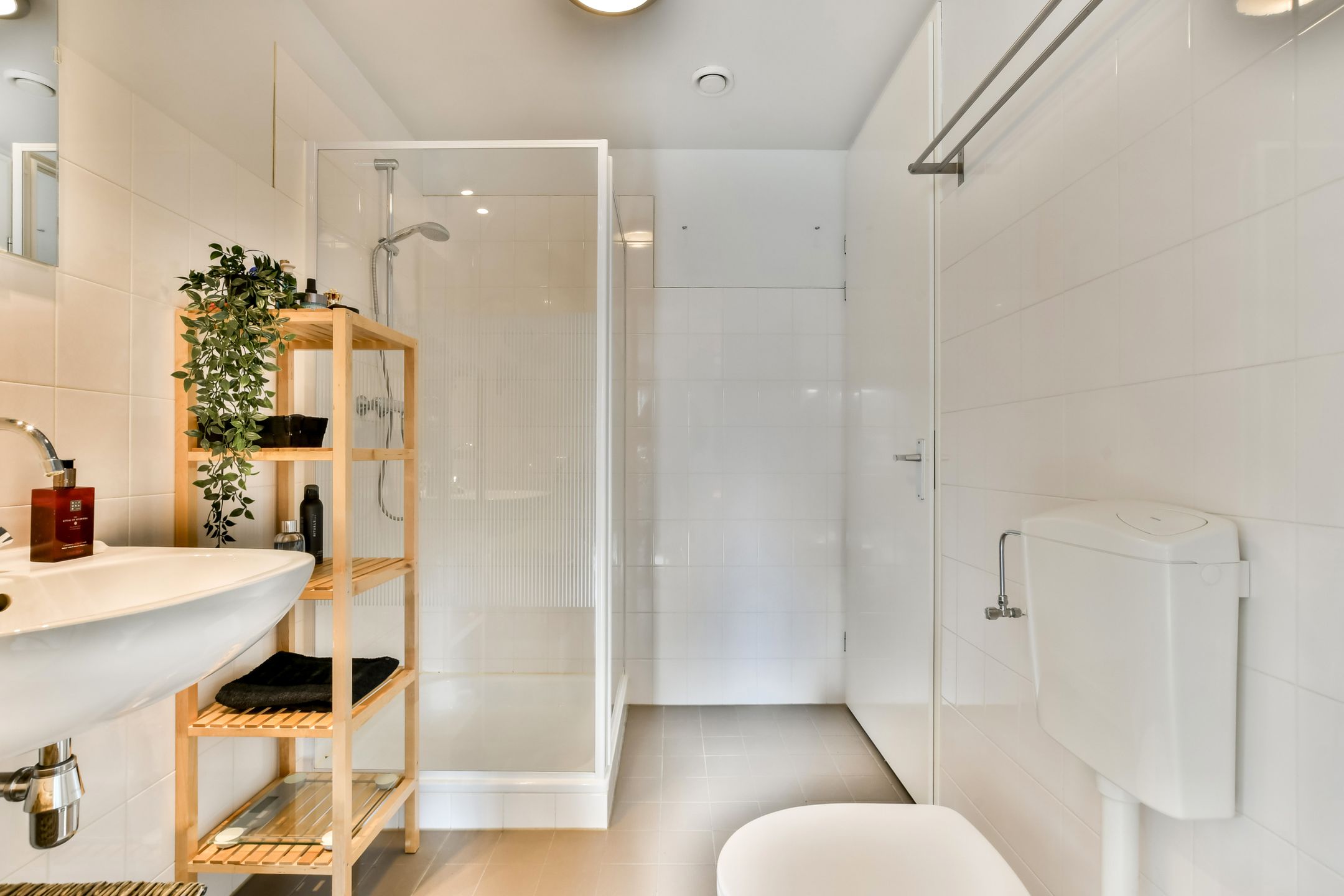 Photo 12 of Marius Bauerstraat 235-B9