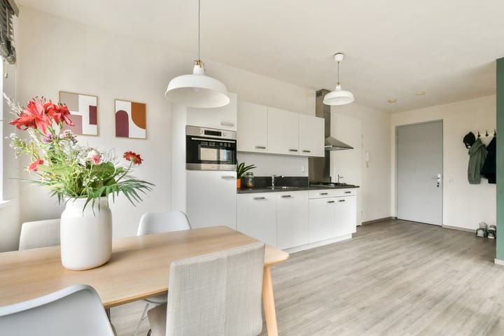 Photo 3 of Marius Bauerstraat 235-B9