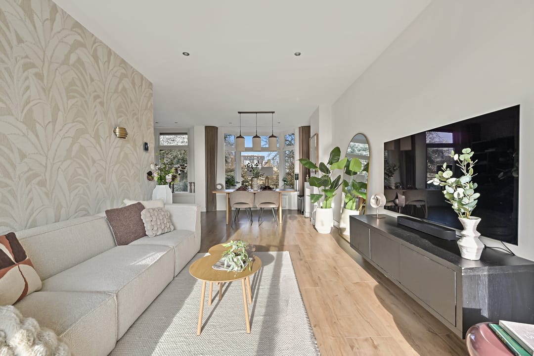 Foto 11 van Van Baerlestraat 10-A