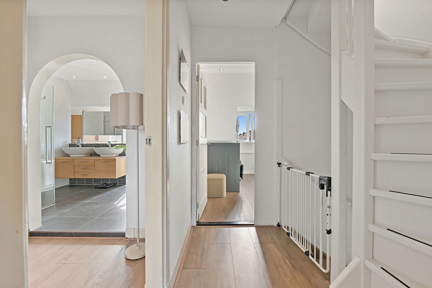 Foto 40 van Van Baerlestraat 10-A