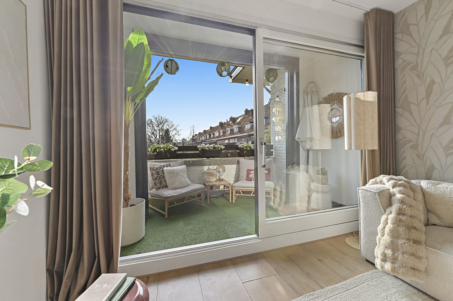 Foto 14 van Van Baerlestraat 10-A