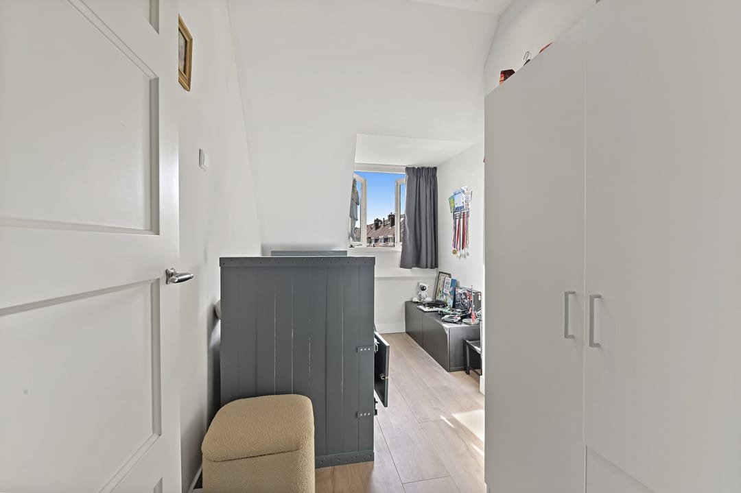 Foto 38 van Van Baerlestraat 10-A