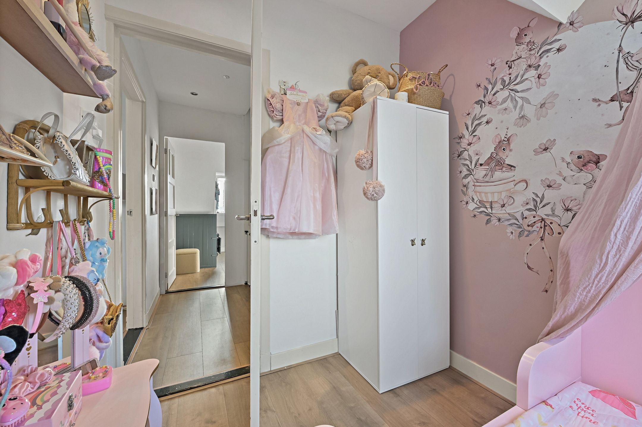 Foto 42 van Van Baerlestraat 10-A