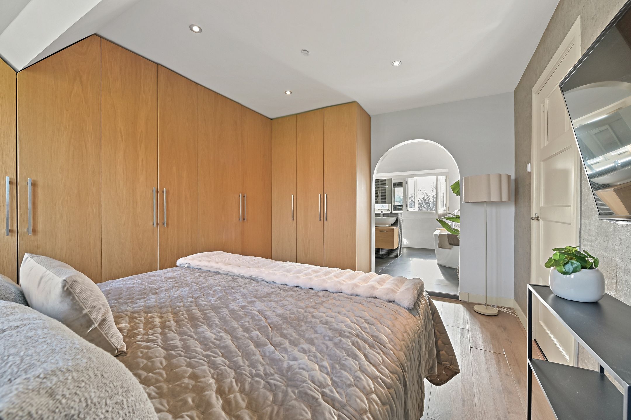 Foto 30 van Van Baerlestraat 10-A