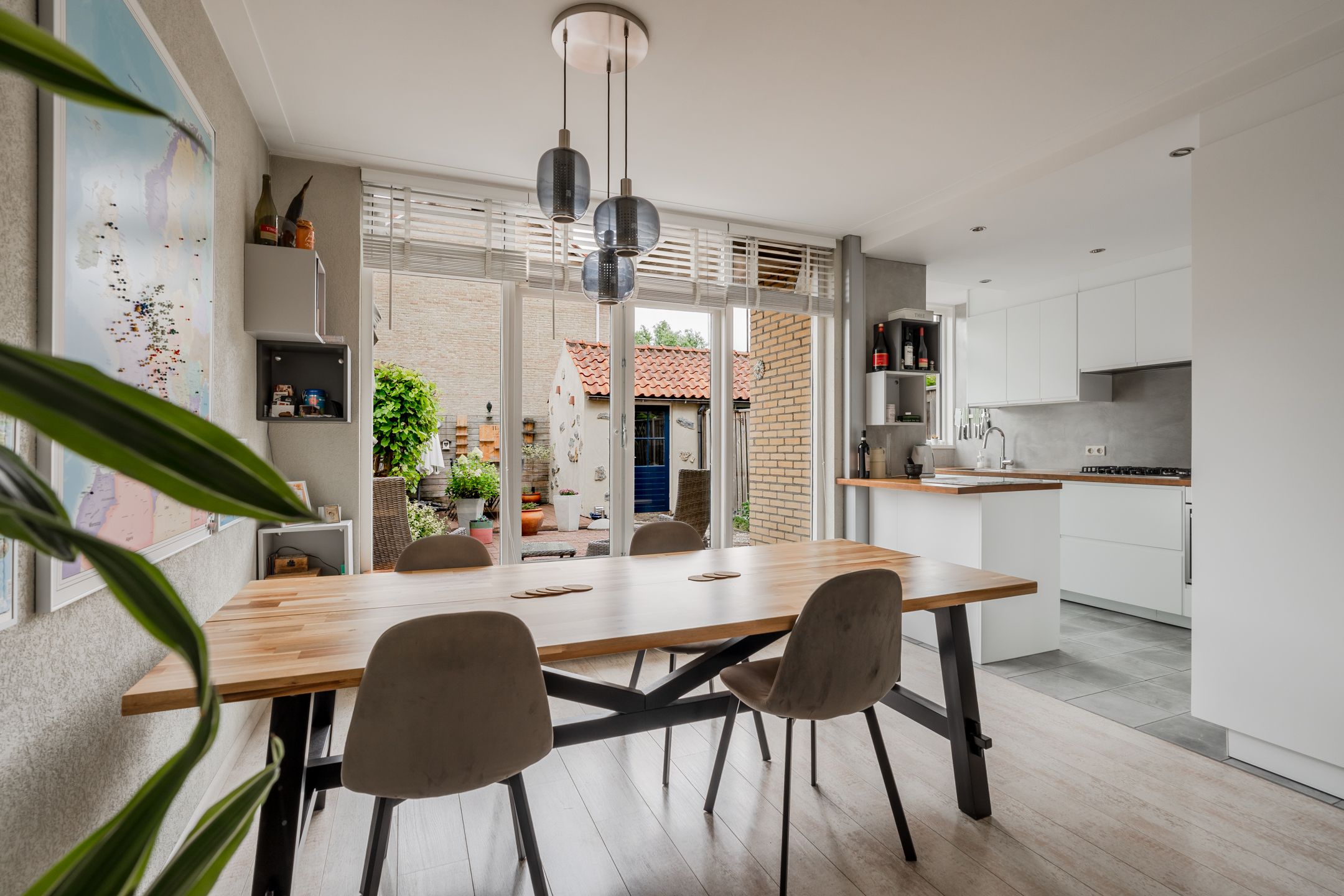 Foto 12 van Wilhelminaplantsoen 13