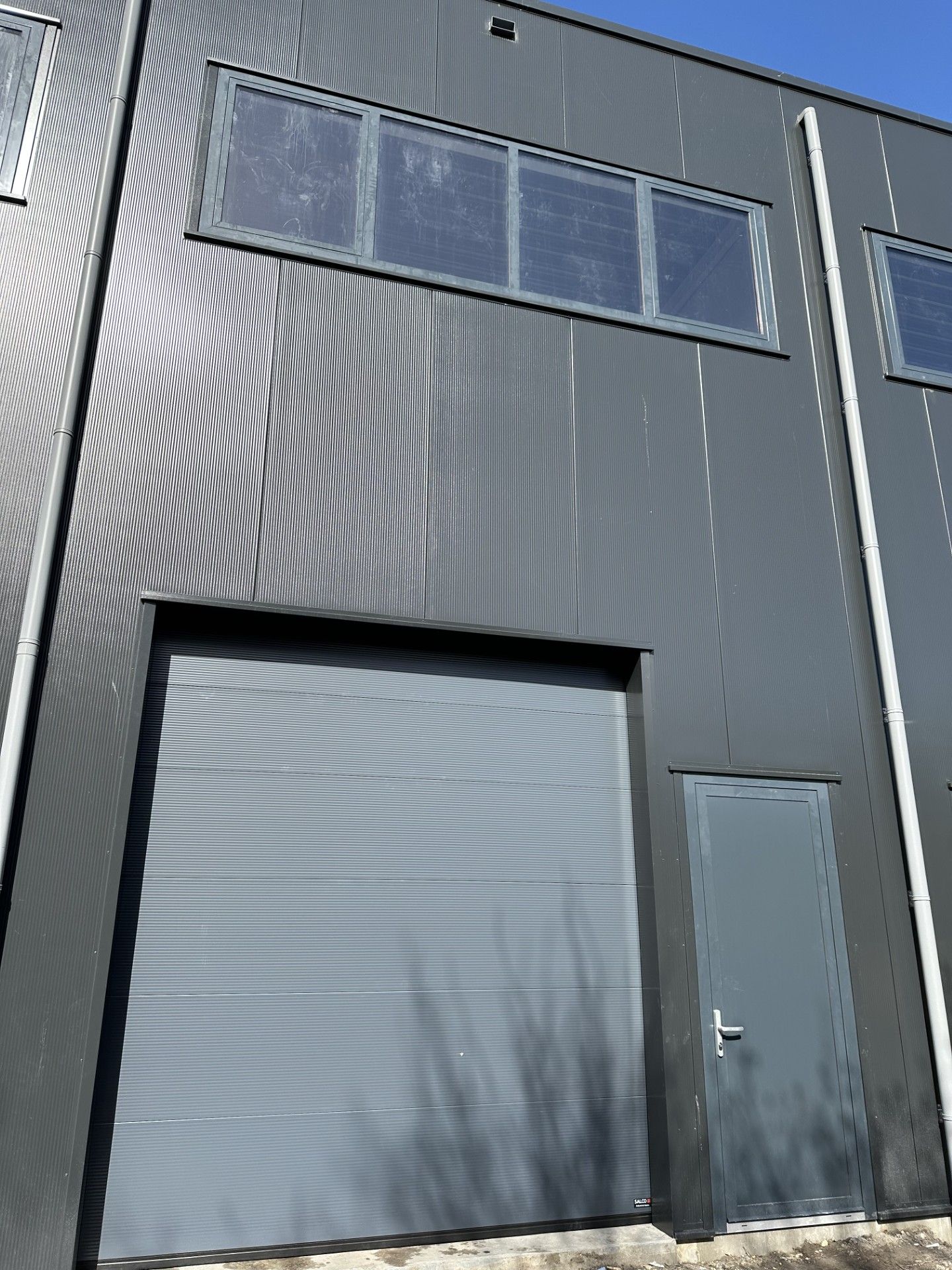 View photo 2 of Dissel 3-A