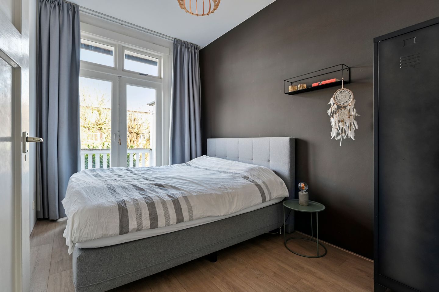 Photo 4 of Van Heutszstraat 42