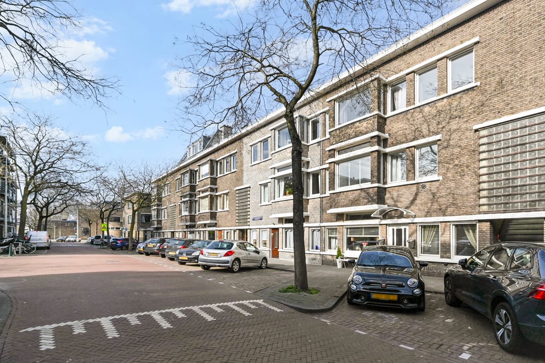 Photo 7 of Van Heutszstraat 42