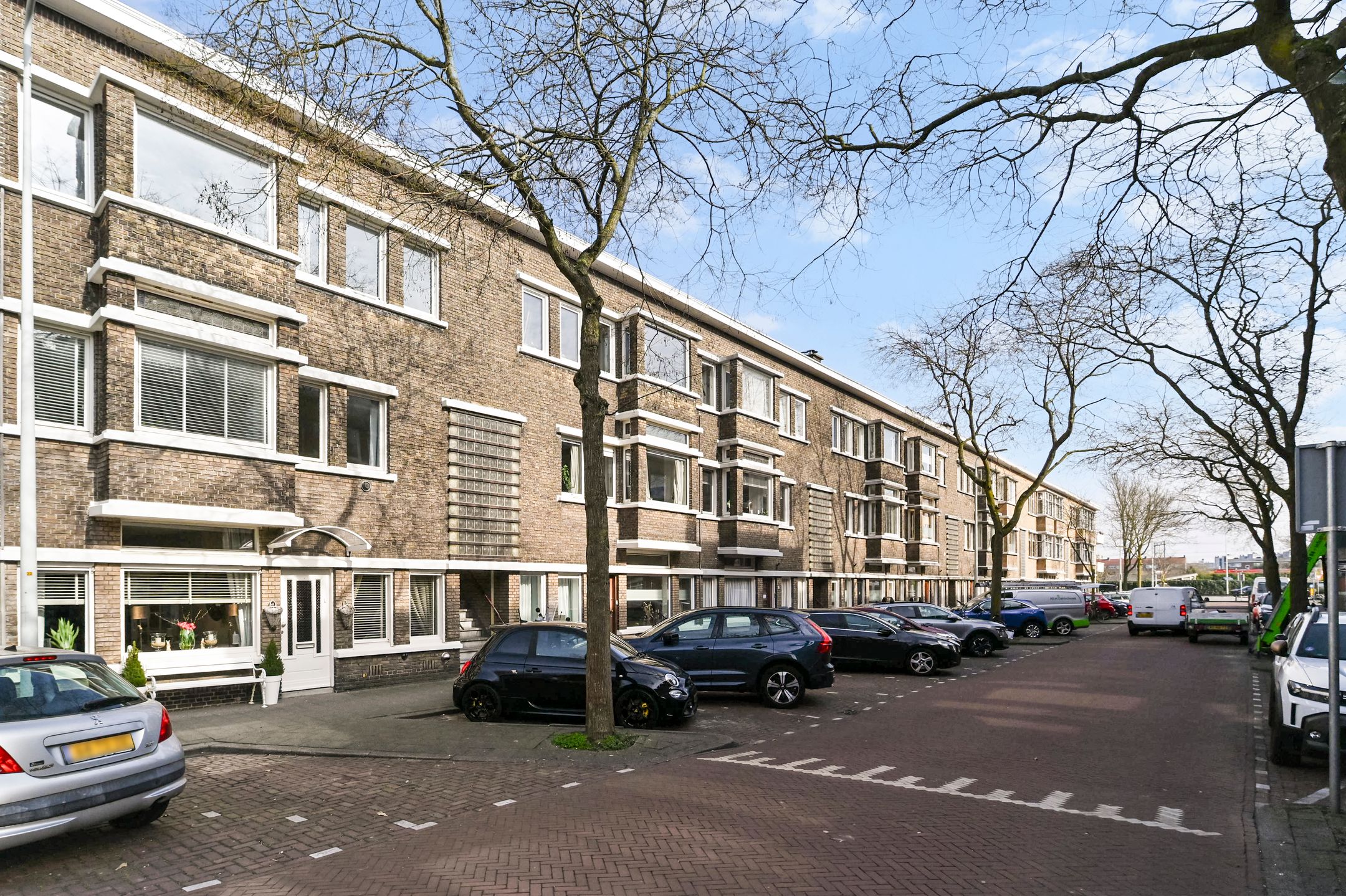 Photo 6 of Van Heutszstraat 42