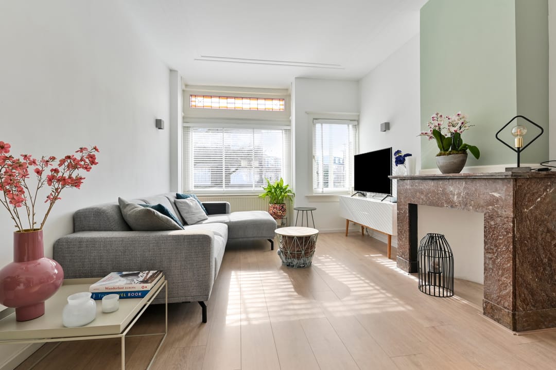 Photo 13 of Van Heutszstraat 42