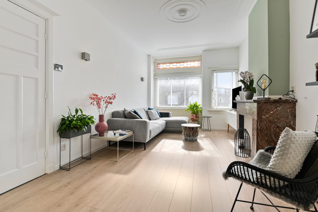 Photo 11 of Van Heutszstraat 42