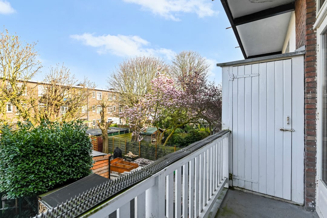 Photo 37 of Van Heutszstraat 42