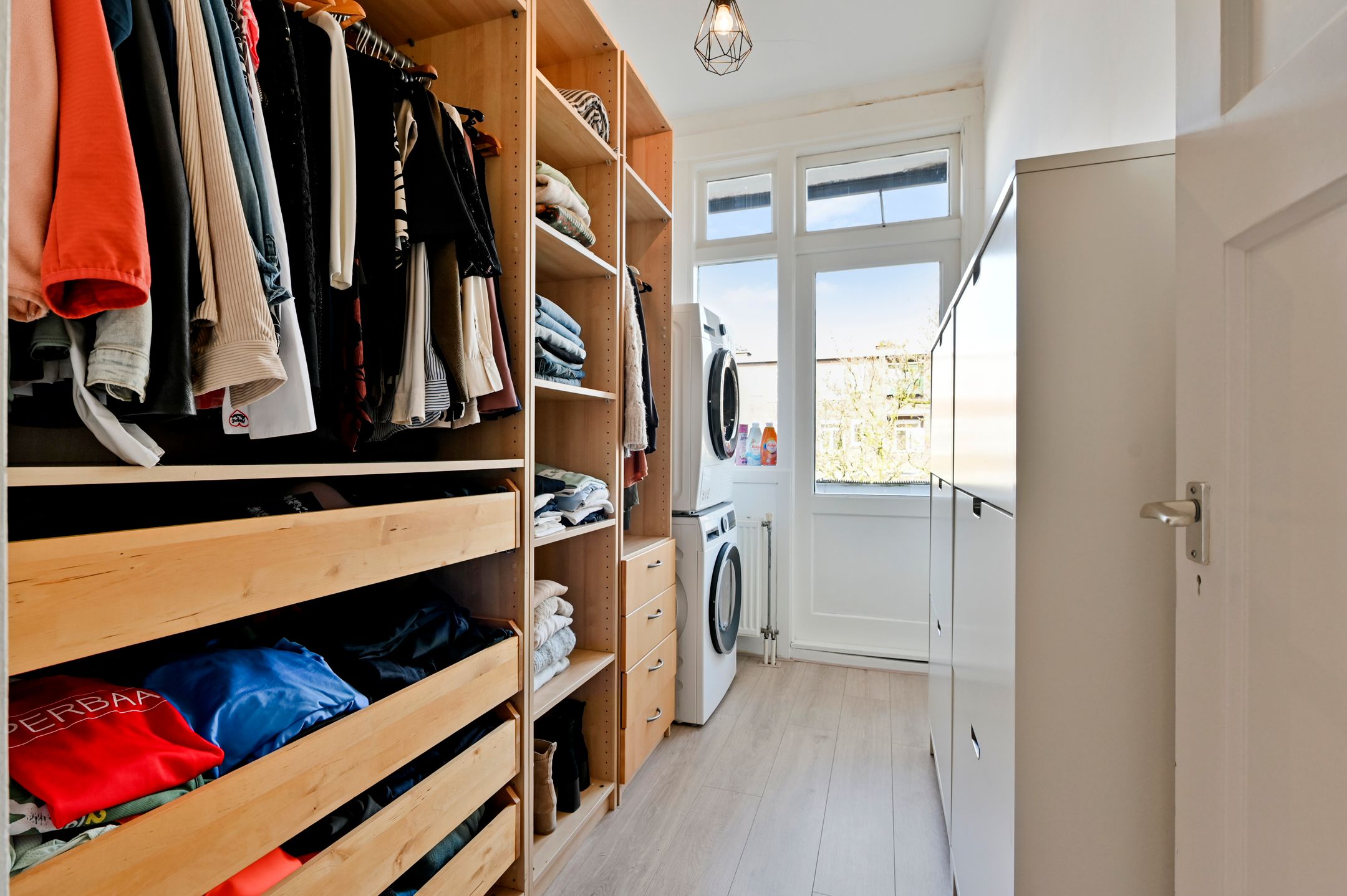 Photo 30 of Van Heutszstraat 42