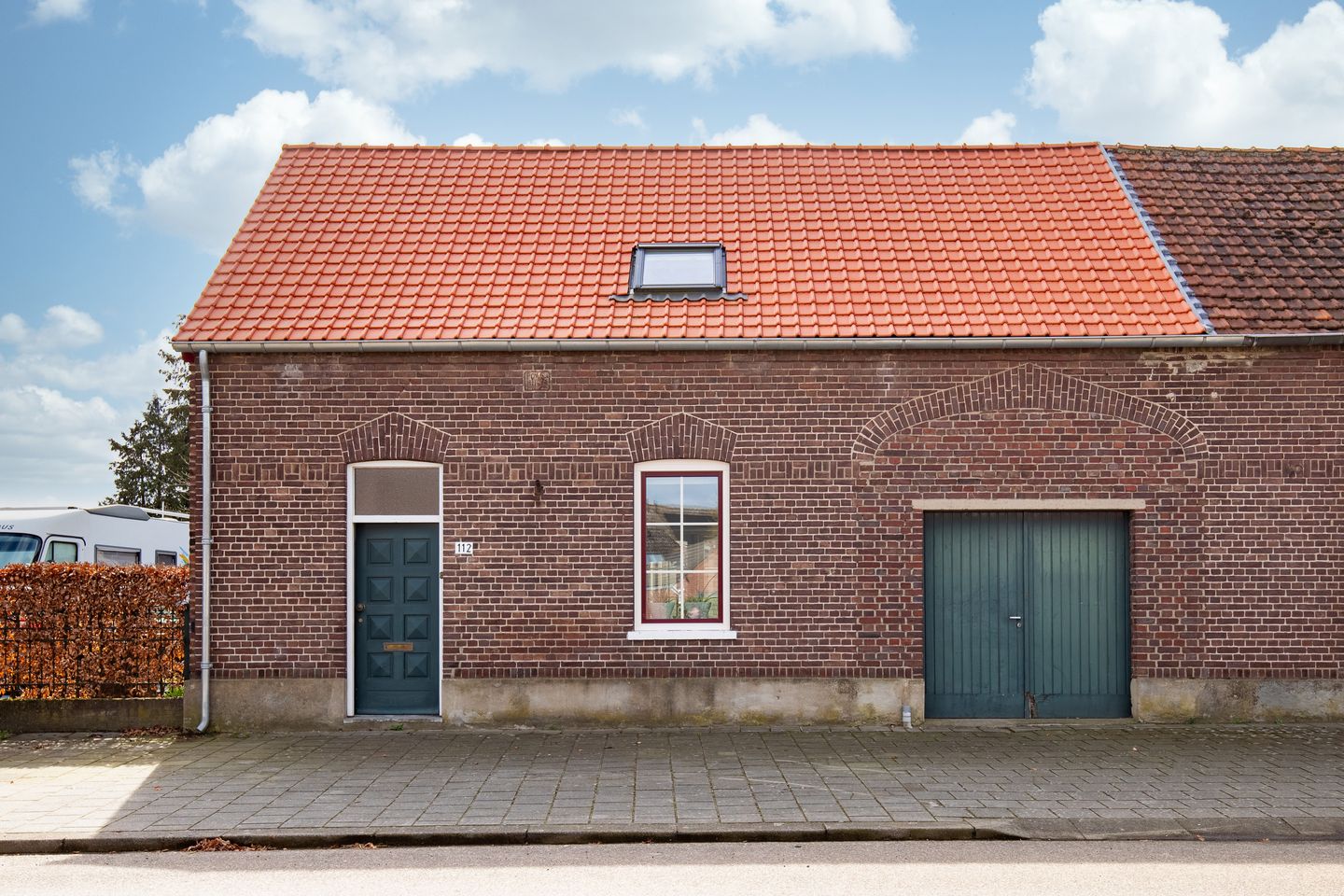 Characteristic home with spacious sunny garden in Pey — 25