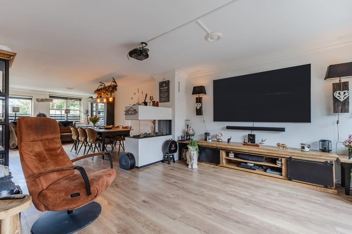 Photo 2 of Reina Prinsen Geerligspad 19