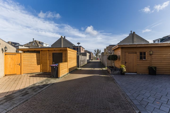 Photo 4 of Reina Prinsen Geerligspad 19