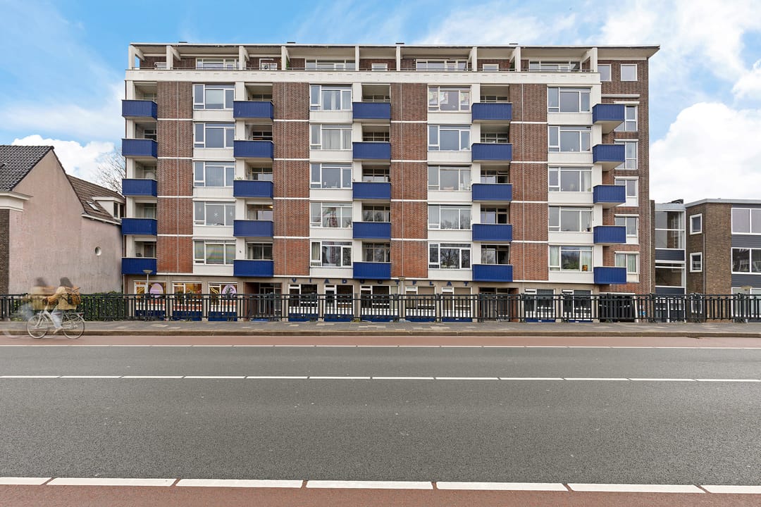 Photo 2 of Hereweg 14-E