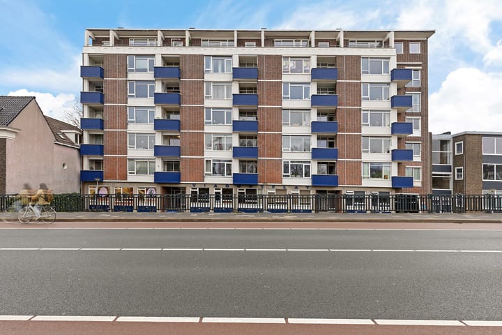 Photo 2 of Hereweg 14-E