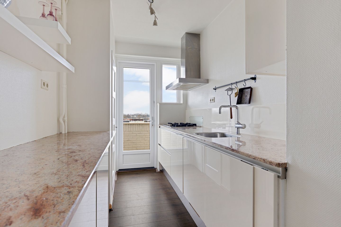 Photo 25 of Hereweg 14-E