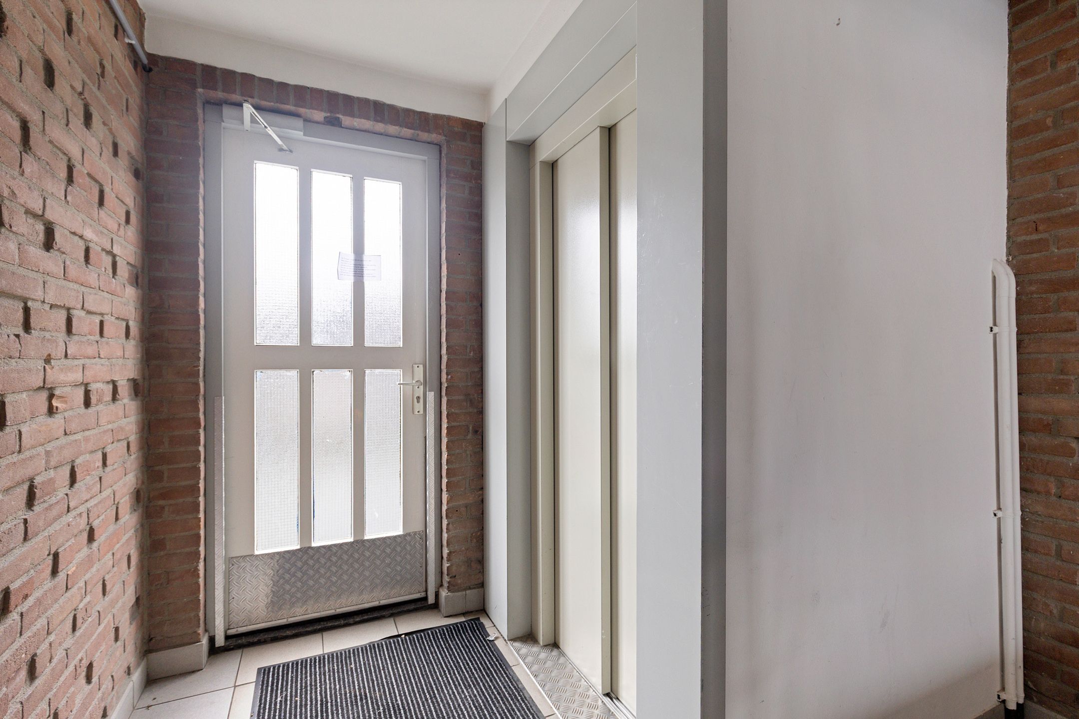 Photo 9 of Hereweg 14-E