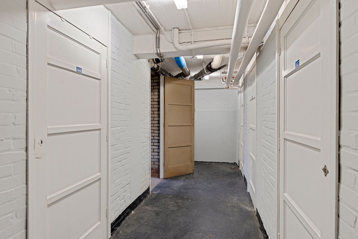 Photo 40 of Hereweg 14-E