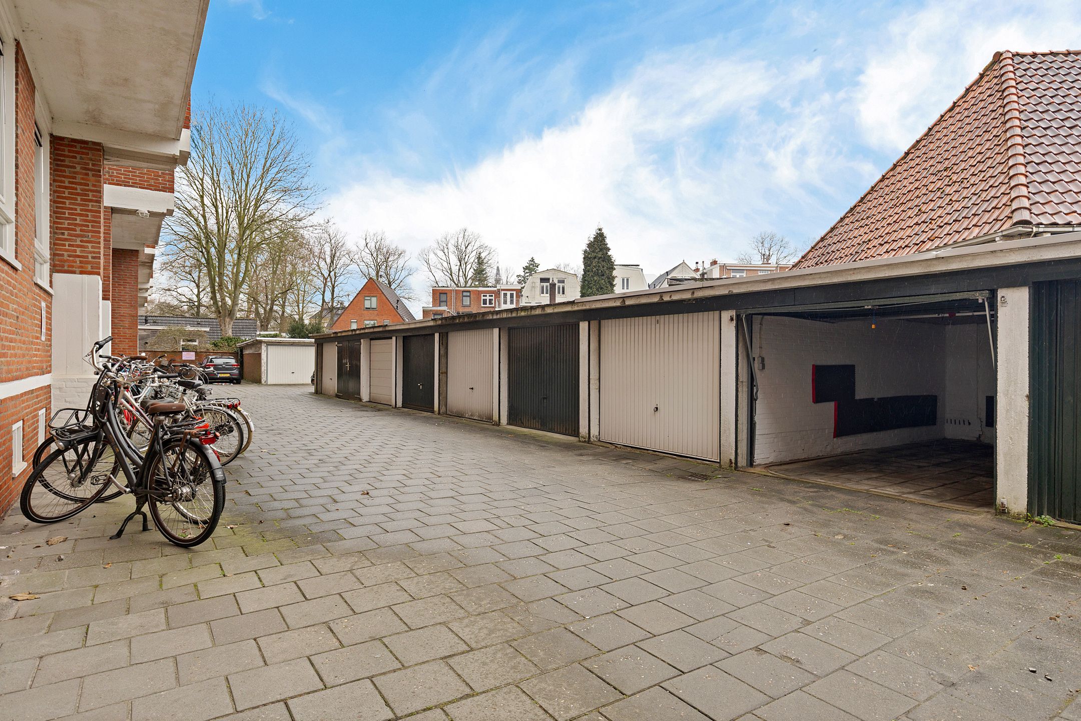 Photo 42 of Hereweg 14-E