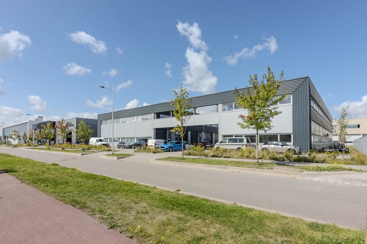 Voltaweg 18-23, Hellevoetsluis