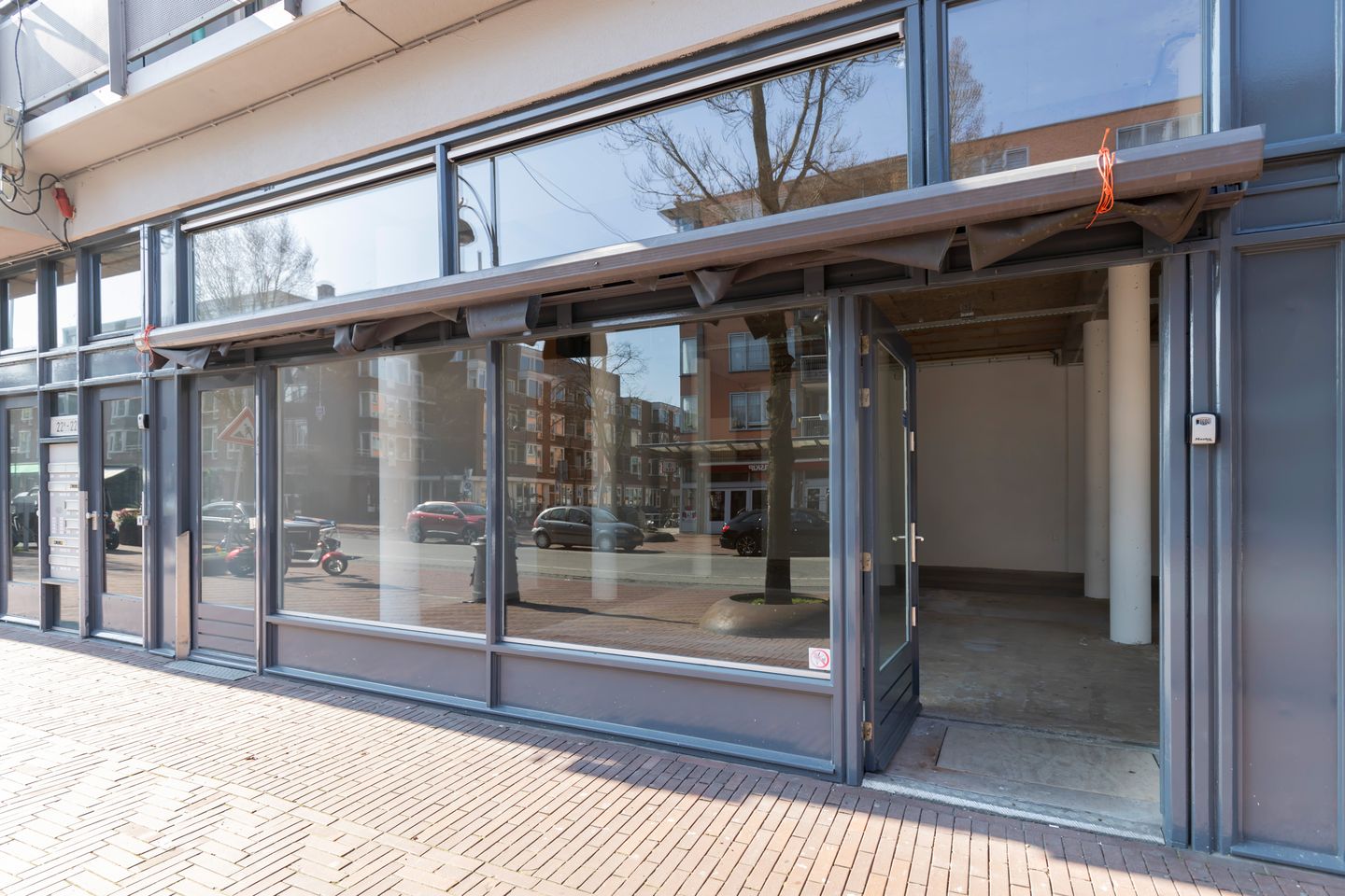 Bekijk foto 3 van Dapperstraat 18-20