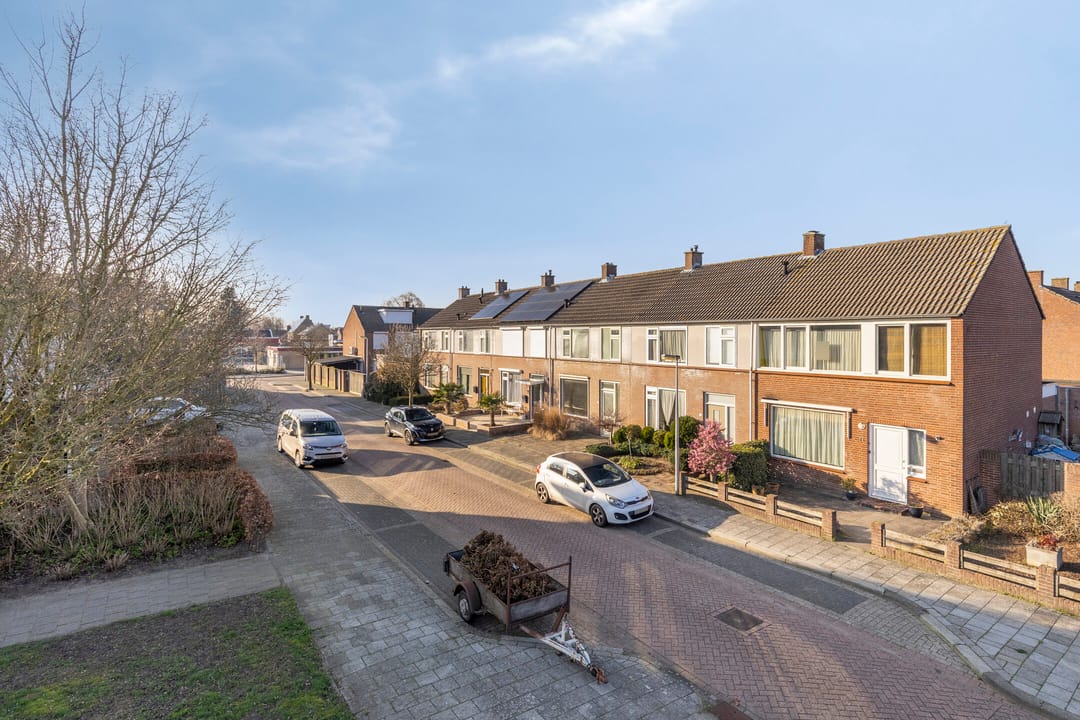 Photo 31 of Dahliastraat 7