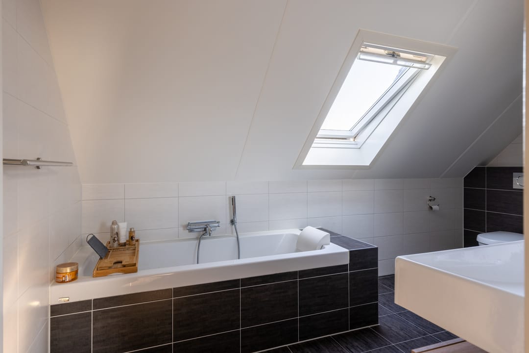 Sustainable Swedish-inspired Country House Near the IJssel — 23