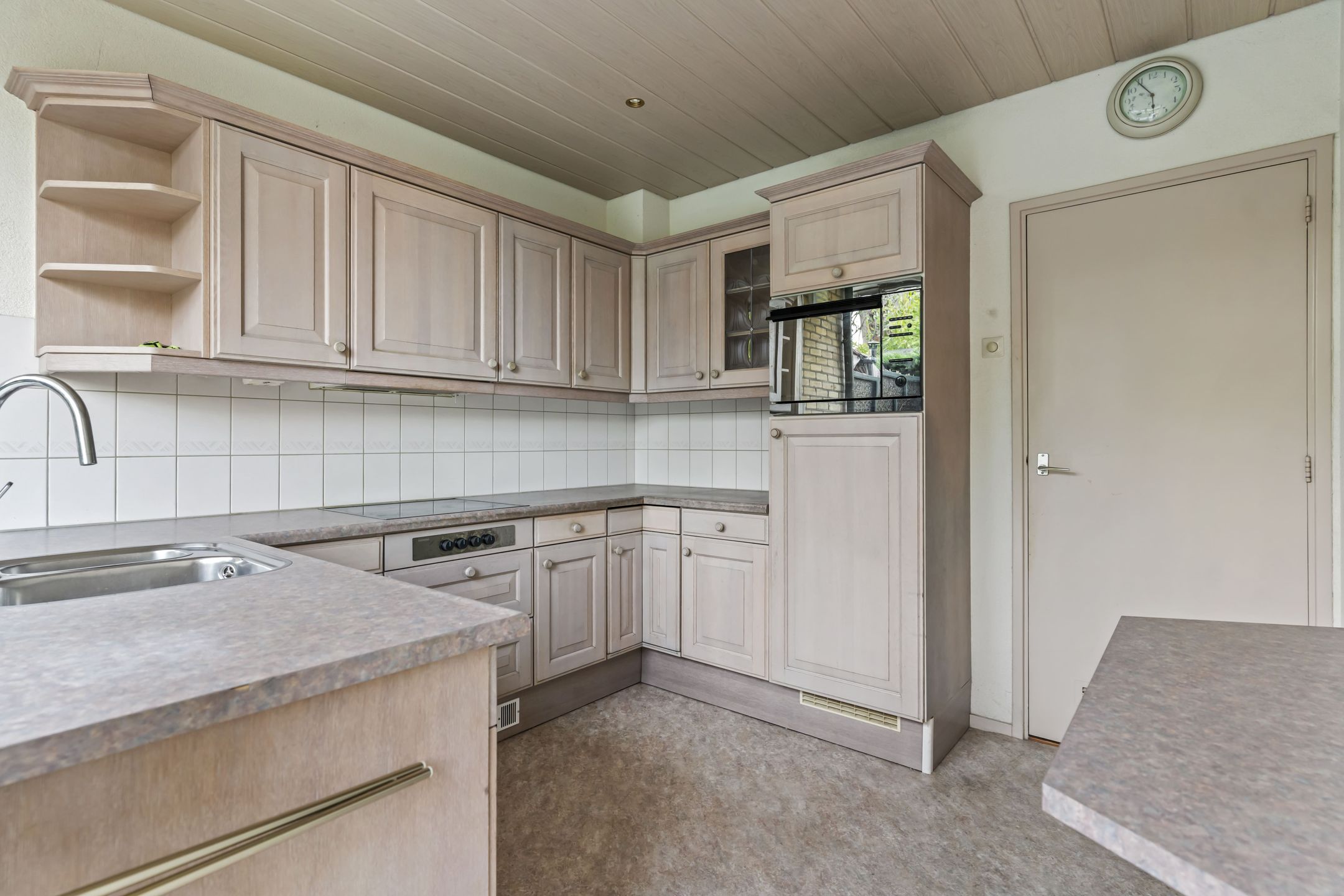 Photo 12 of Reeweg 67