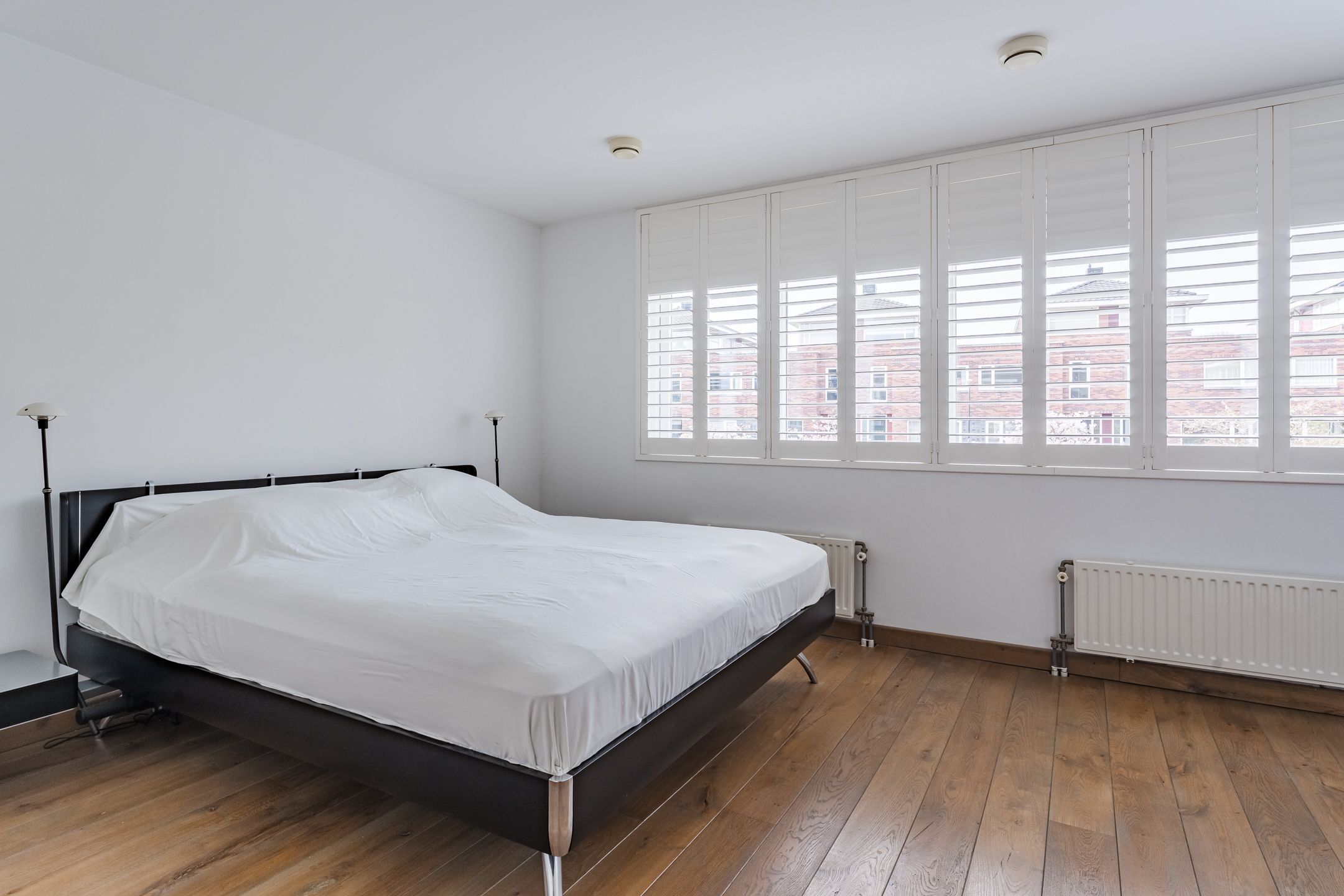 Modern Move-in Ready Terraced House with Garden in Rijswijk Bomenbuurt — 17