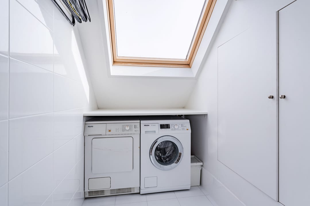Modern Move-in Ready Terraced House with Garden in Rijswijk Bomenbuurt — 26