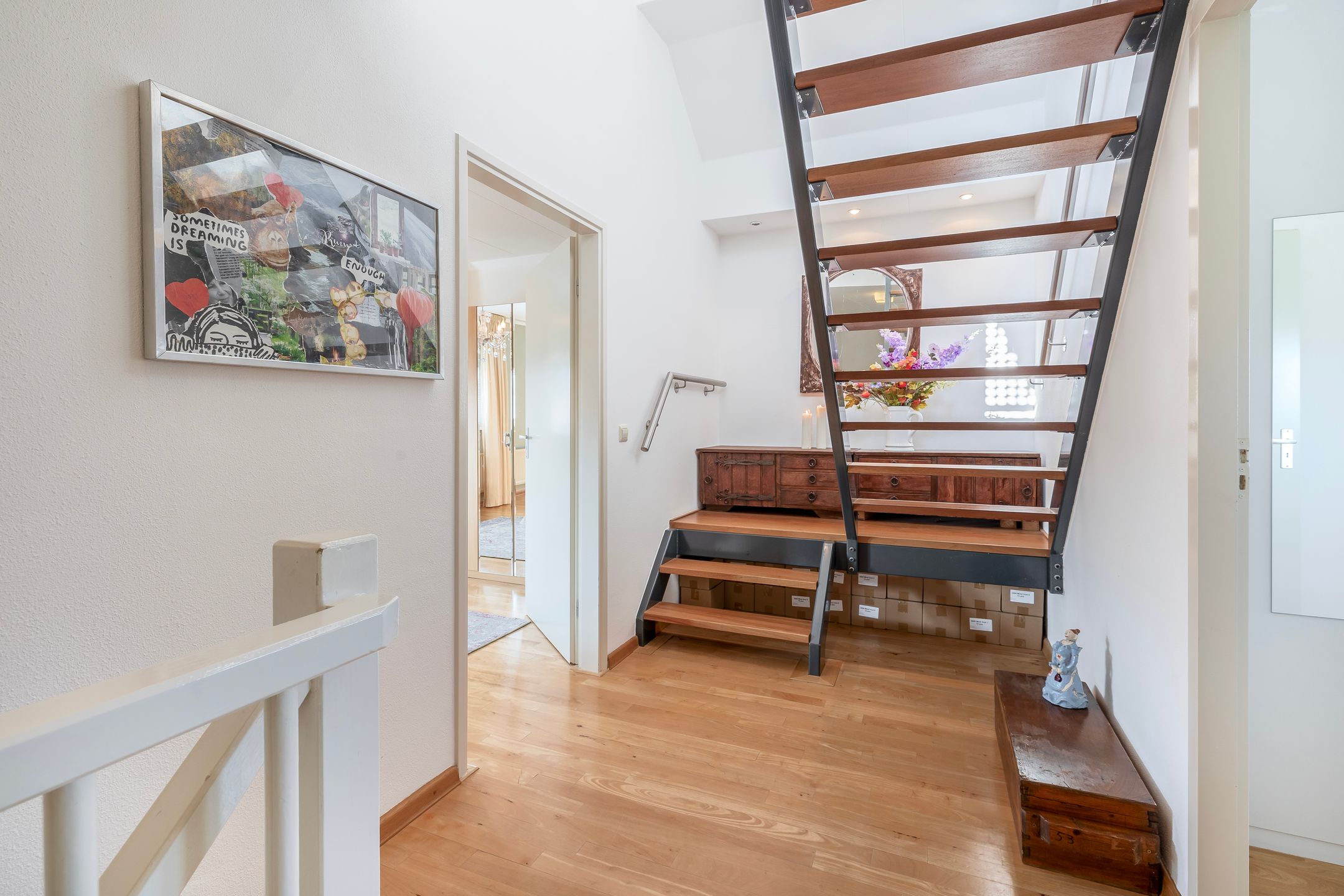 Spacious Detached Home with Conservatory and Large Living Room in Kaatsheuvel — 27