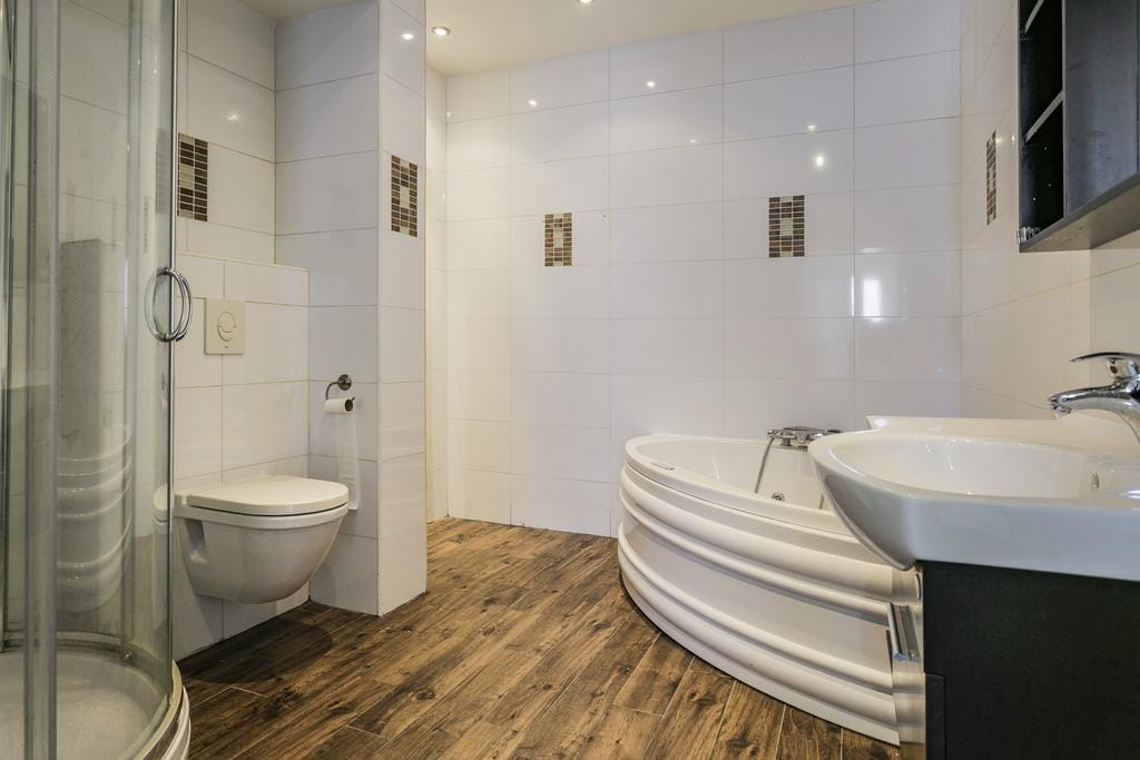 Photo 10 of Grotestraat 203-B