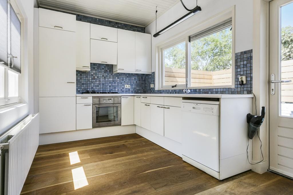 Photo 20 of Grotestraat 203-B