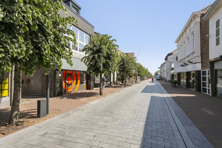 Photo 2 of Grotestraat 203-B